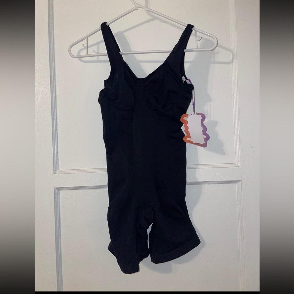 Yitty/Fabletics Nearly Naked Shaping Mid Thigh Bodysuit M/L - Picture 5 of 7
